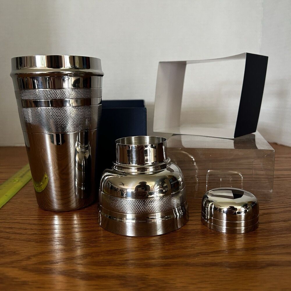 Williams Sonoma Diamond Cut Cocktail Shaker NOS